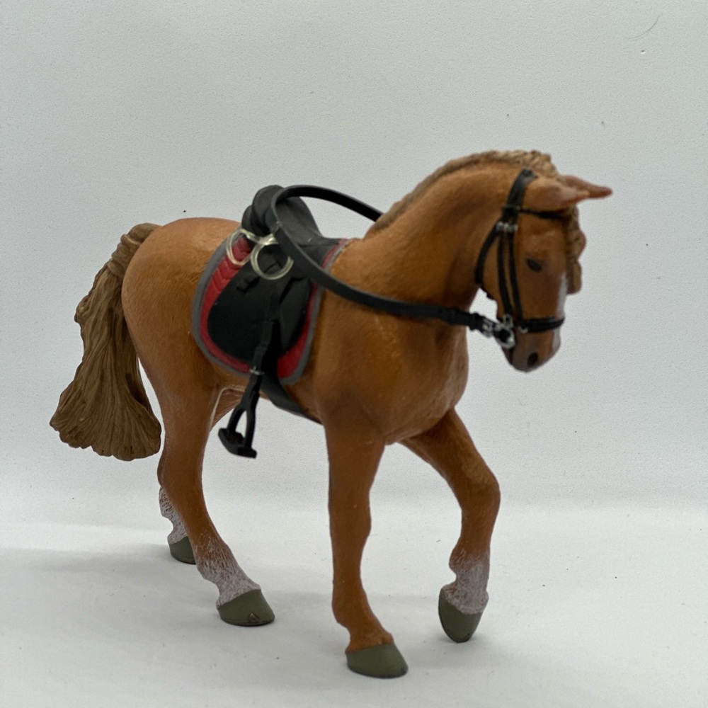Papo 51564 Brown Walking Horse Figurine 2021 Collectible - Picture 3 of 13